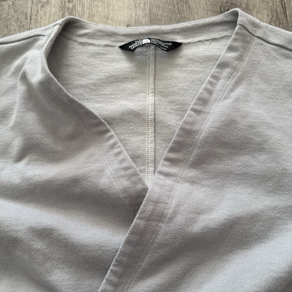 The North Face Belted Wrap Sweatshirt Womens Size Large Light Gray Cardigan - Picture 9 of 9